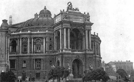 Одесса. Оперный театр, 1883—1887 гг. Г. Гельмер и Ф. Фельнер