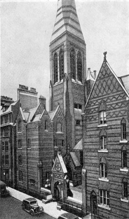 Лондон. Церковь Всех Святых на Маргарет-стрит, 1849—1859 гг. Батерфилд. Общий вид