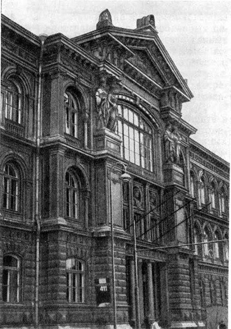 Гельсингфорс. Музей «Атенеум», 1885 г. Т. Хейер. Главный фасад.